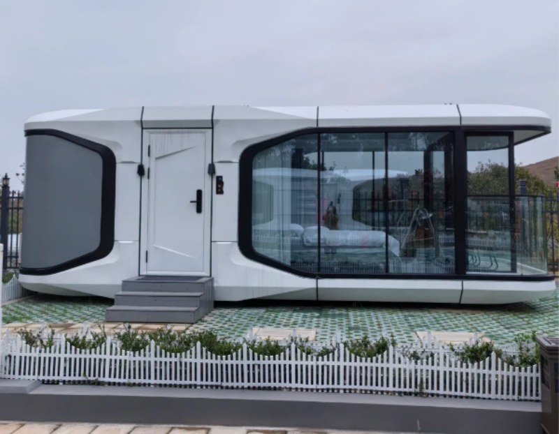 10 Practical Applications for Capsule Houses: Living and Business