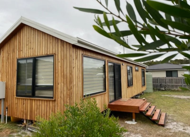 Living in a Container Home in Summer? 8 Problems You’ll Likely Face and How to Fix Them