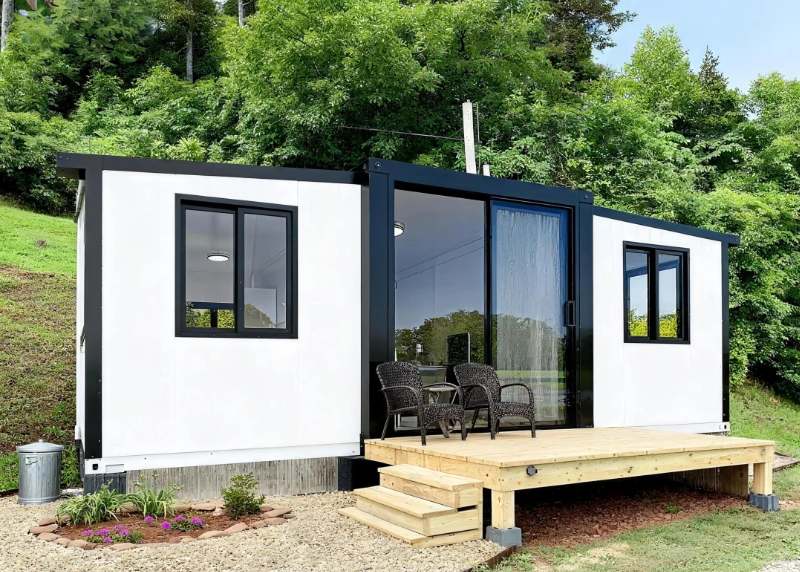 Expandable container houses.jpg
