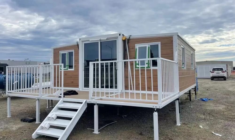 Container House in Australia.jpg Container House in Australia.jpg