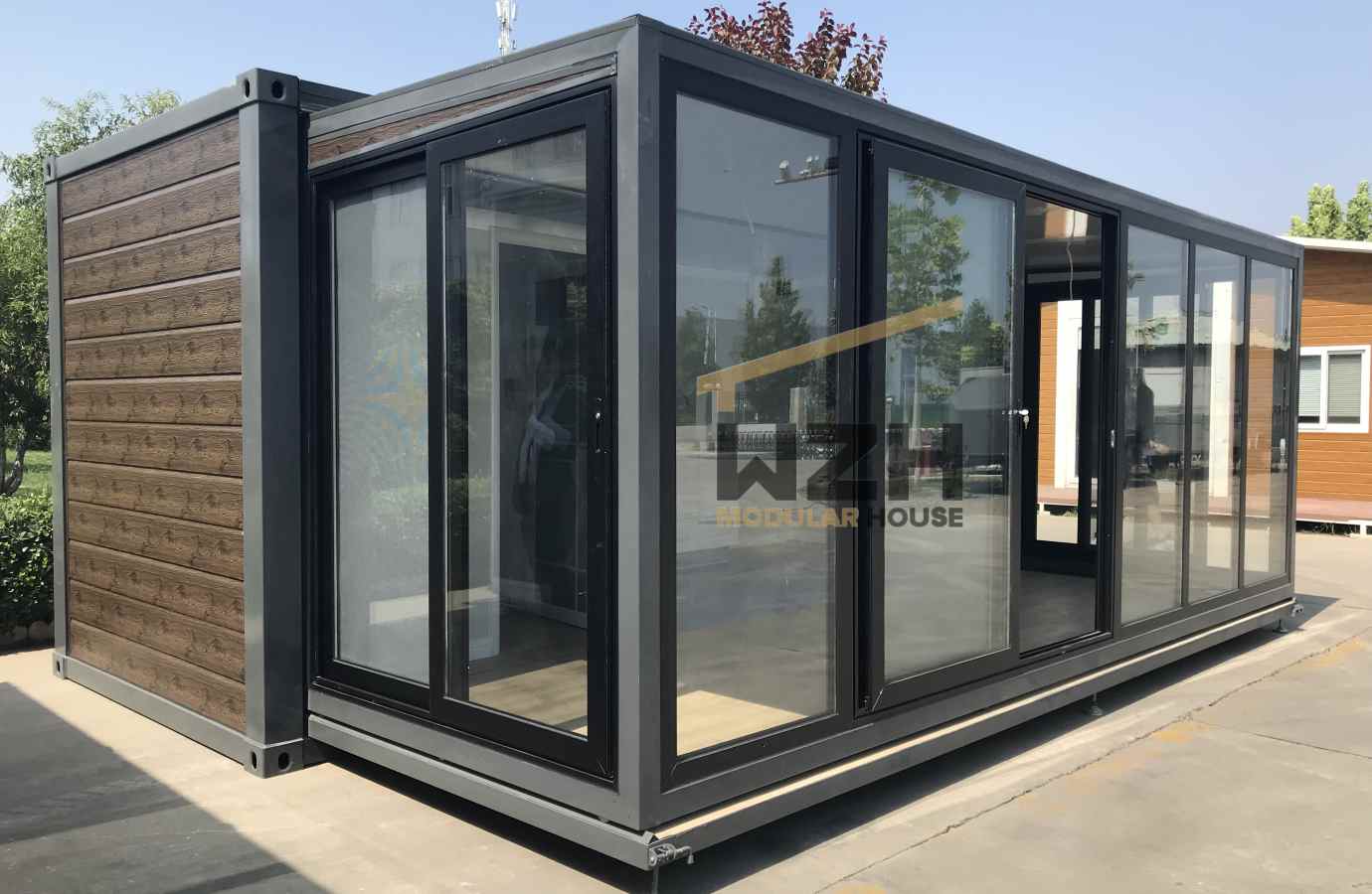Slide-Out Container Home for Living & Accommodation