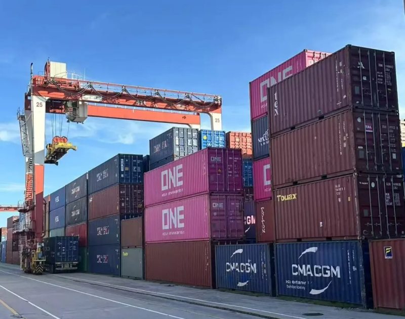 20ft Expandable Container House Shipping Costs from China.jpg