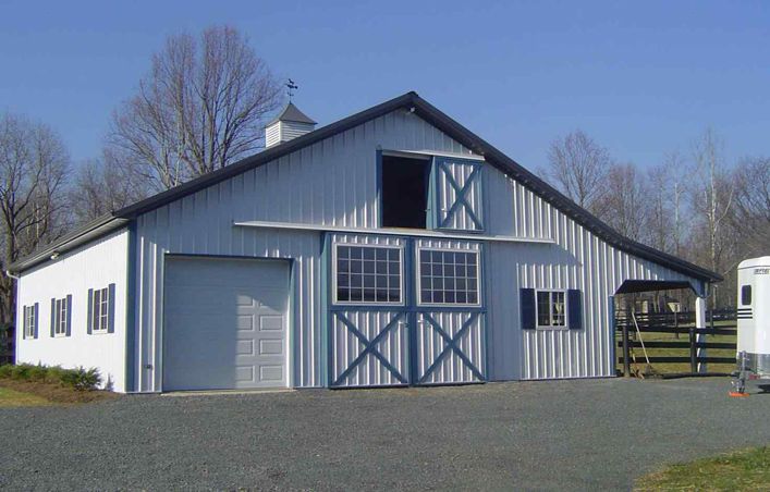 Steel structure horse barn